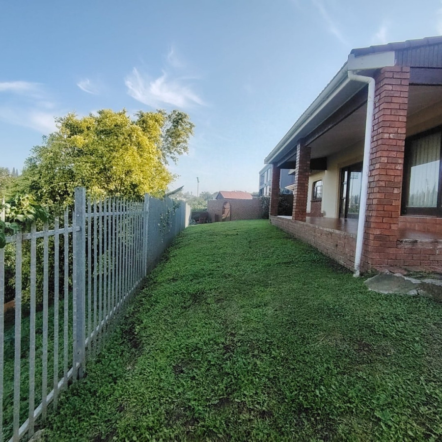 6 Bedroom Property for Sale in Baysville Eastern Cape
